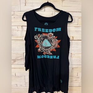 freedom cold shoulder tee